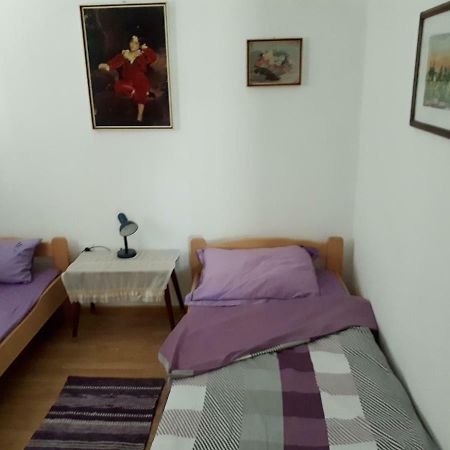 Apartament Apartman Fox Pirovac Zewnętrze zdjęcie