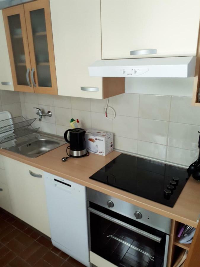 Apartament Apartman Fox Pirovac Zewnętrze zdjęcie